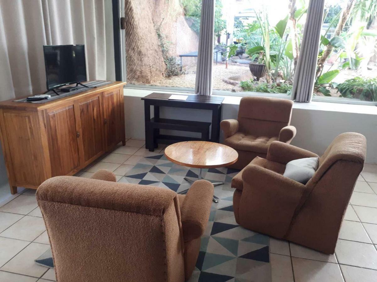Suiderhof Self-Catering Hotel วินด์ฮุก ภายนอก รูปภาพ