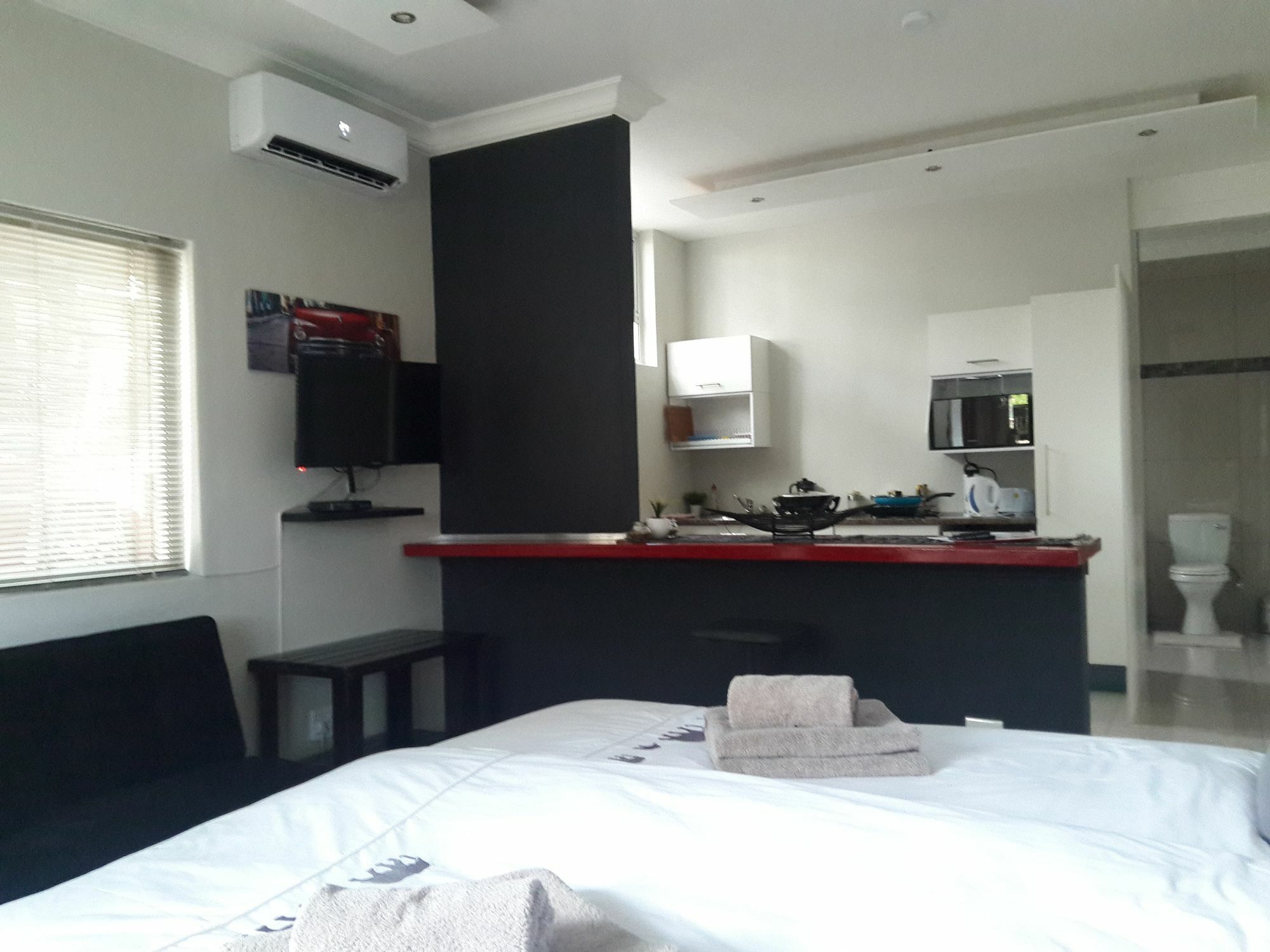 Suiderhof Self-Catering Hotel วินด์ฮุก ภายนอก รูปภาพ